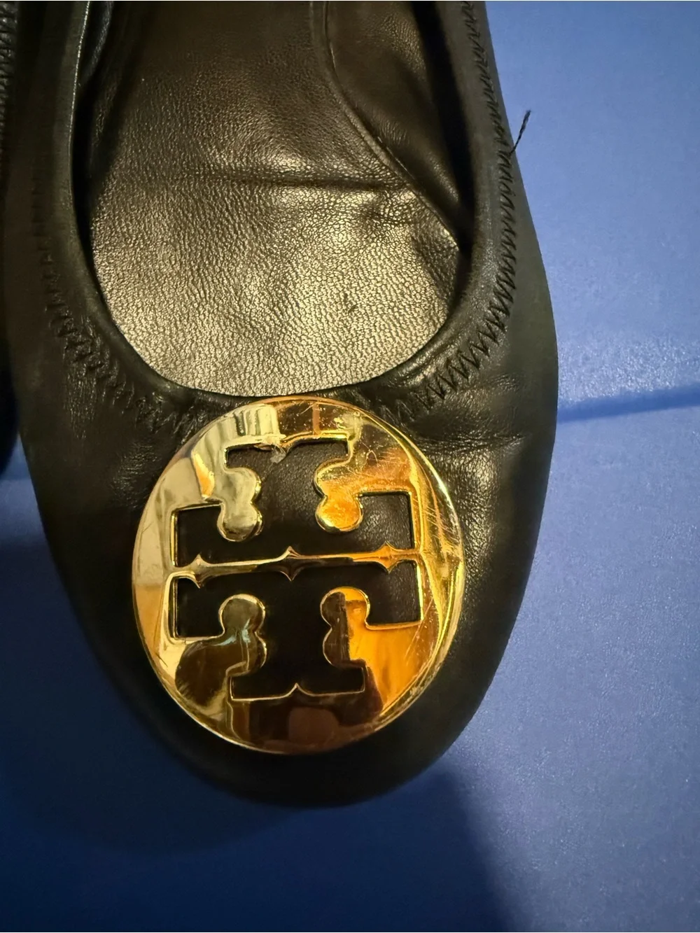 Tory Burch Reva Ballet Flats – Classic Gold Logo Flats size 7.5 black